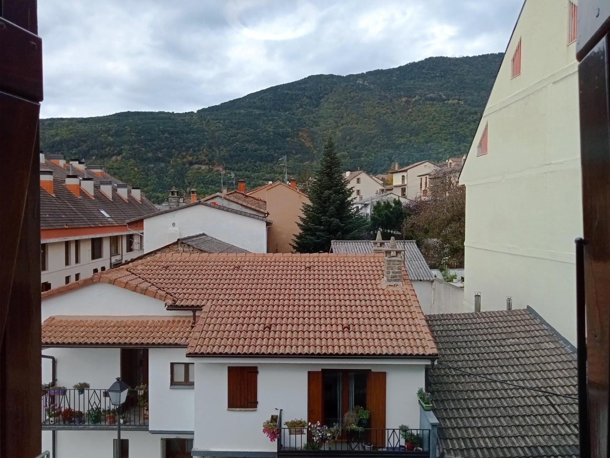 Apartamentos Valle De Tena - Biescas 3000 Zewnętrze zdjęcie